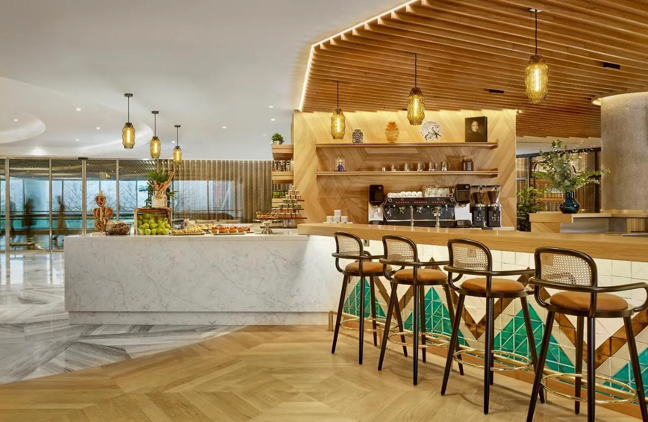****  Sheraton Amsterdam Airport Hotel And Conference Center Схипхол Нидерланды
