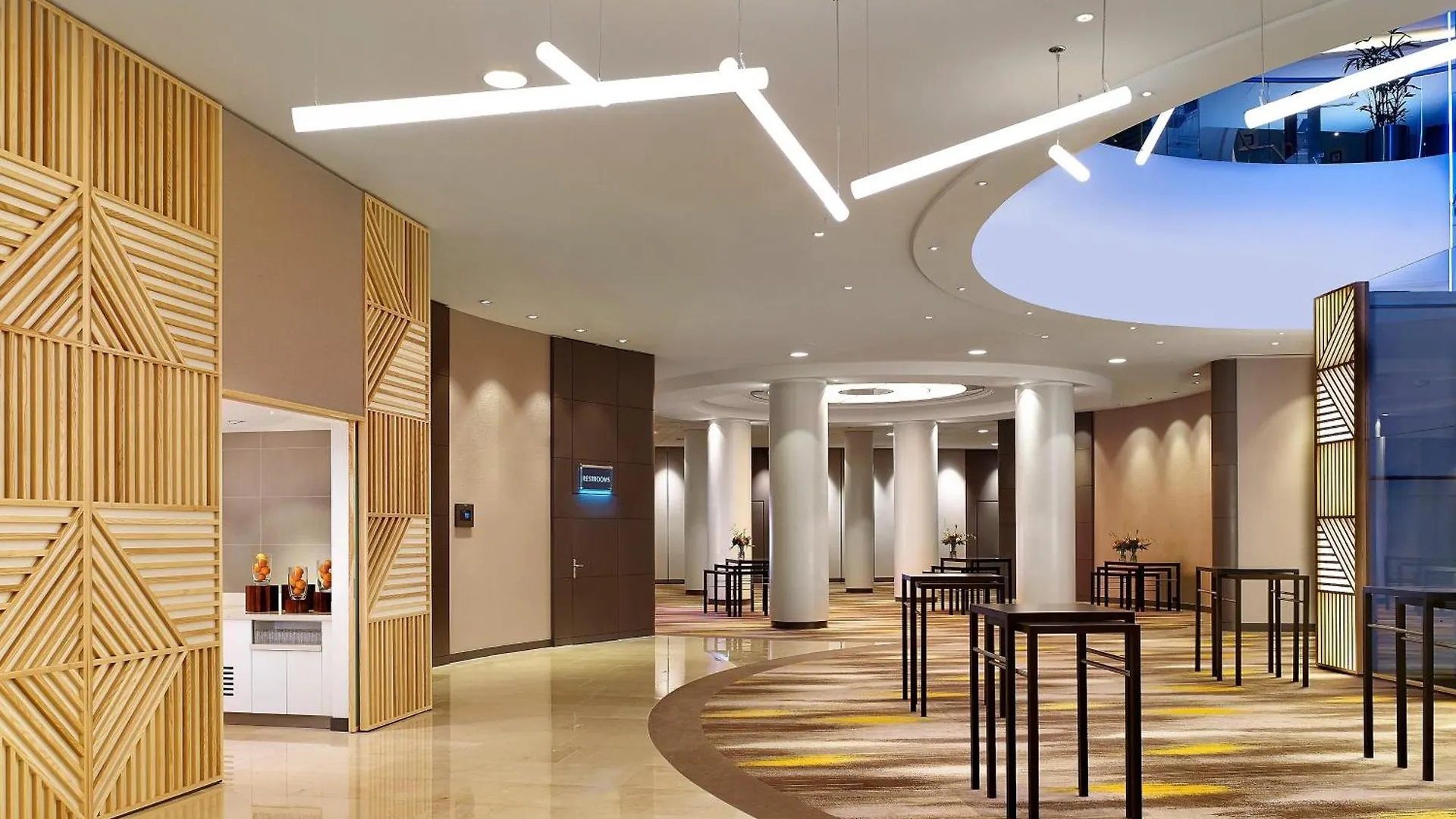Sheraton Amsterdam Airport Hotel And Conference Center Схипхол